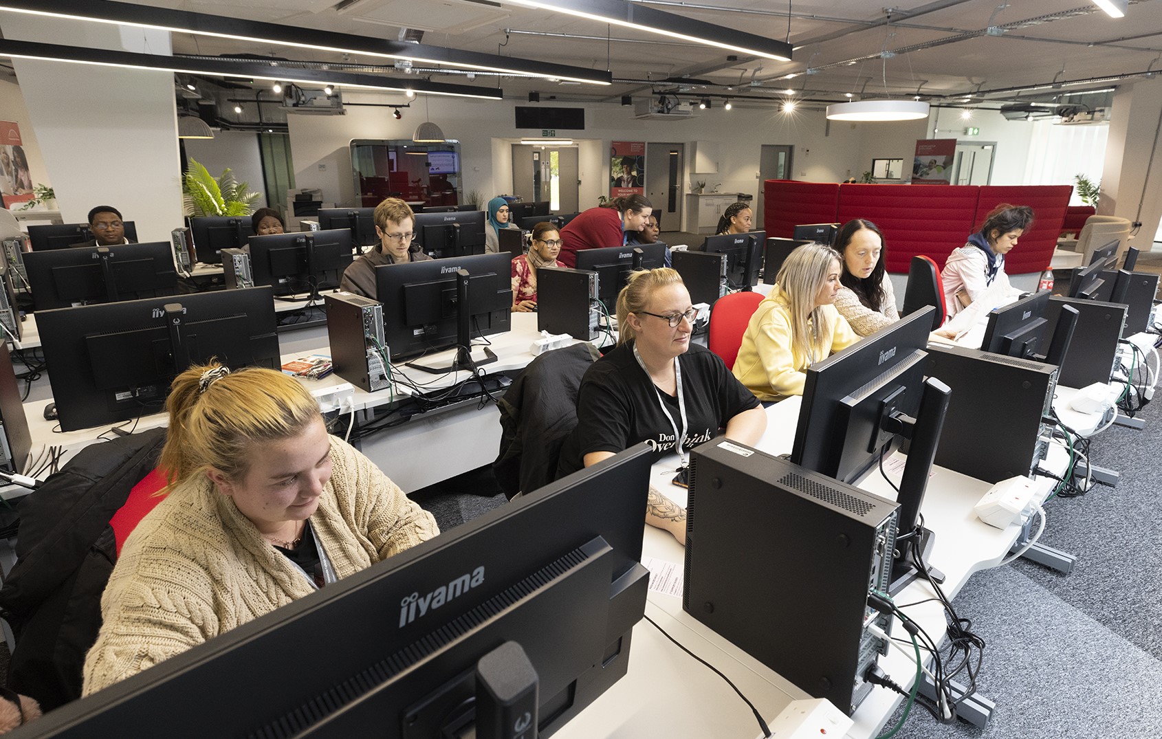 HE Hub Computer Space